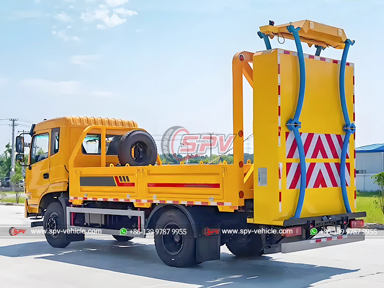 DONGFENG Crash Proof Buffer Truck - Rear Left Side